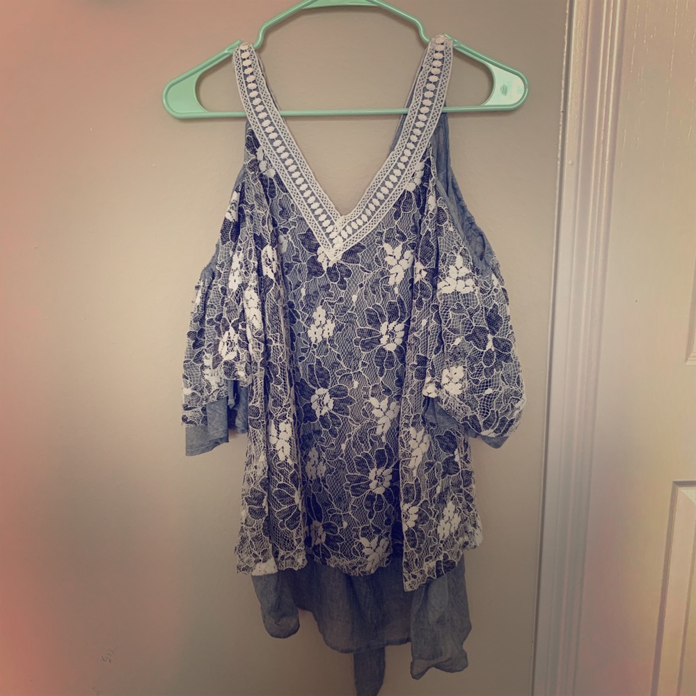 No Shoulder Top